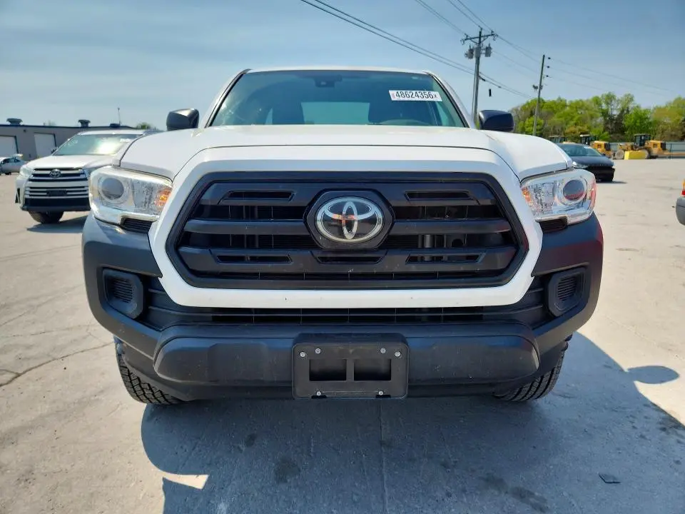 2018 TOYOTA TACOMA SR  