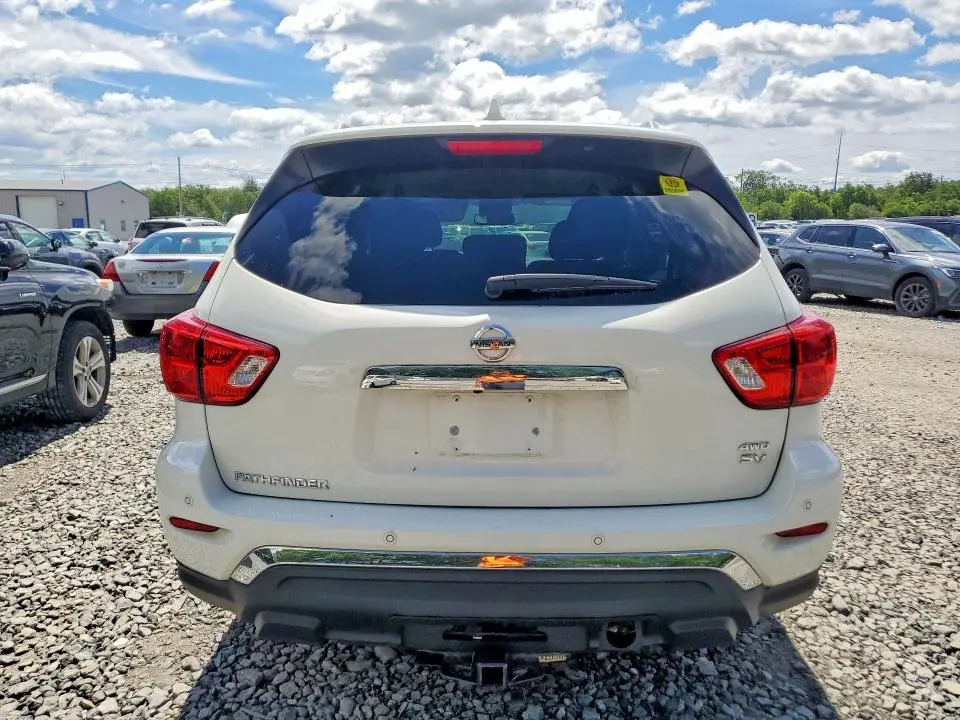 2019 NISSAN PATHFINDER SV  