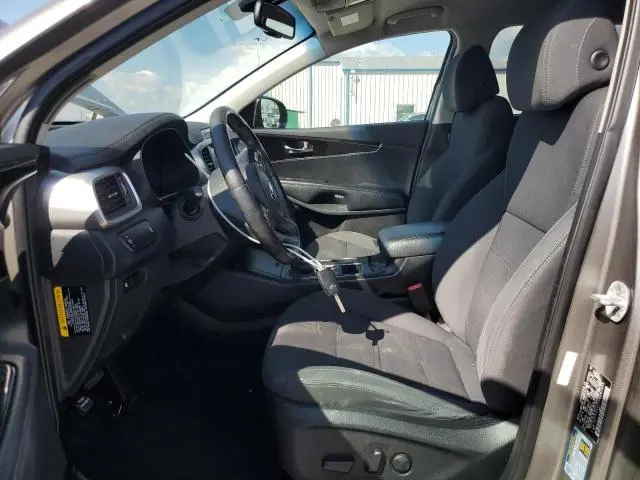 2017 KIA SORENTO LX  