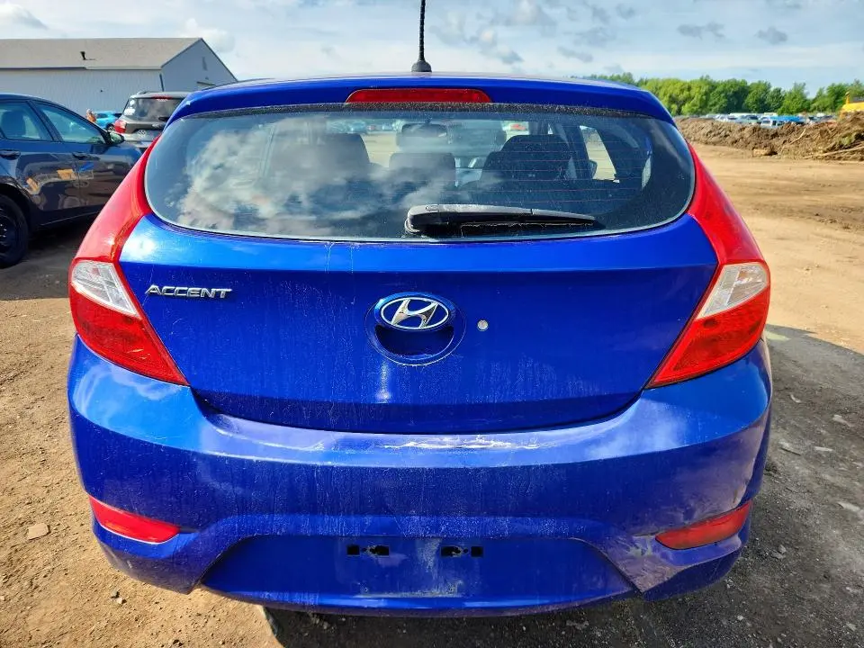 2012 HYUNDAI ACCENT GS  