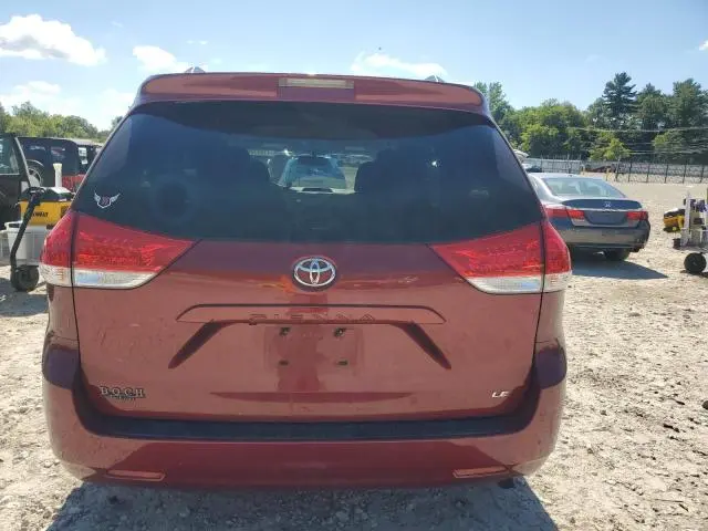 2012 TOYOTA SIENNA LE  