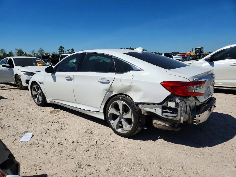 2020 HONDA ACCORD TOURING  