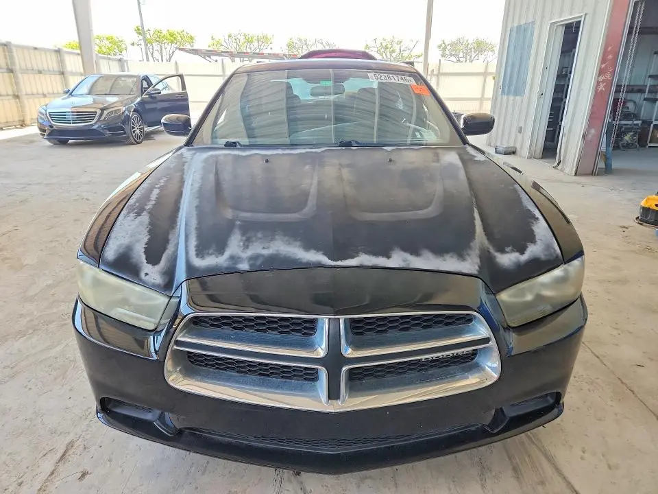2012 DODGE CHARGER SE  