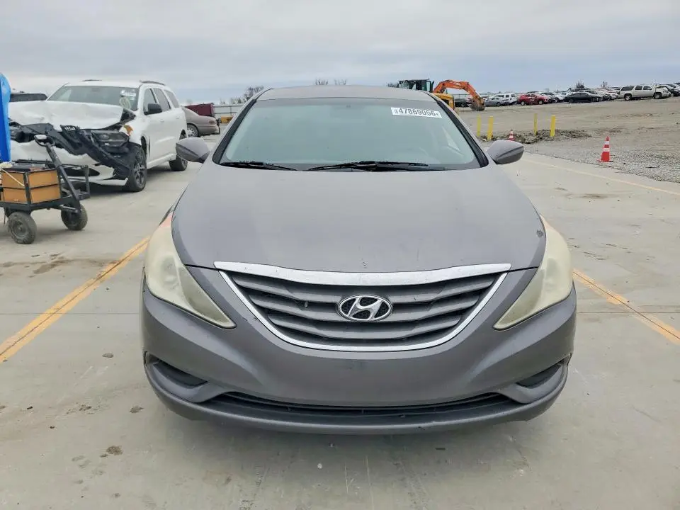 2011 HYUNDAI SONATA GLS  