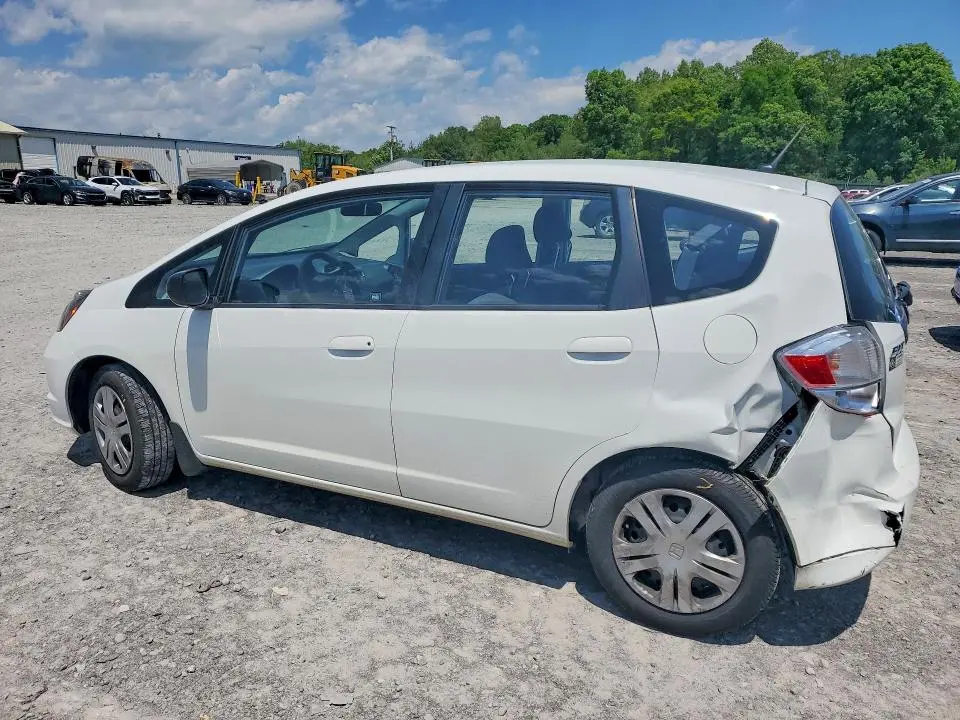 2011 HONDA FIT   