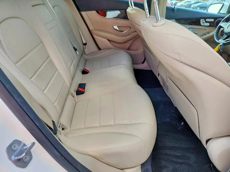 2019 MERCEDES-BENZ GLC 300  