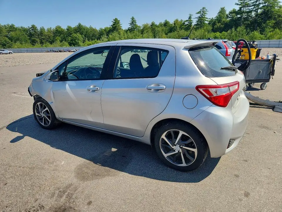 2018 TOYOTA YARIS 5-DOOR SE  