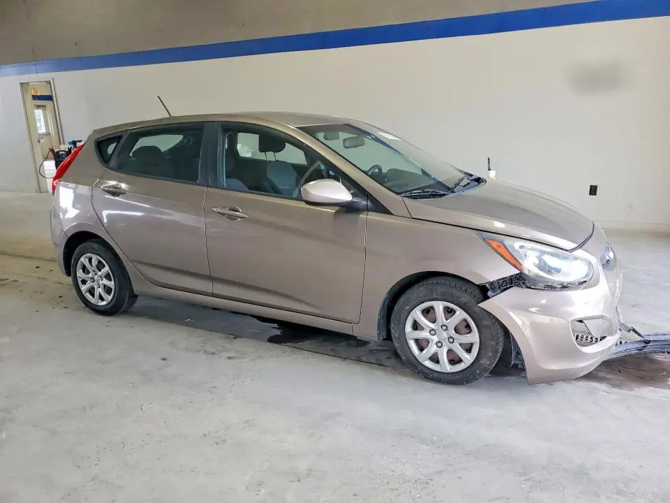 2014 HYUNDAI ACCENT GS  