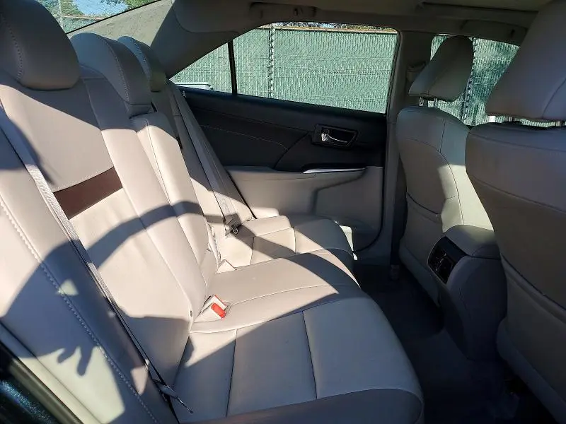 2014 TOYOTA CAMRY XLE  