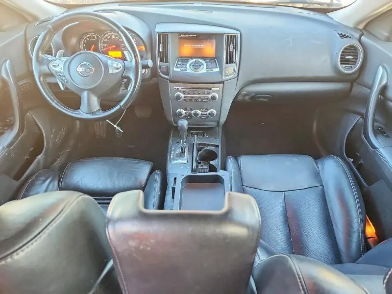 2011 NISSAN MAXIMA S  