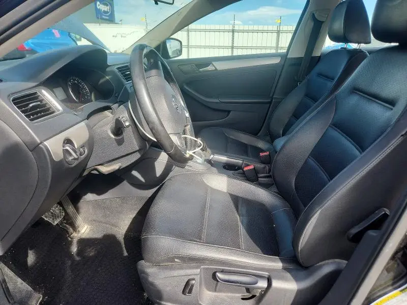 2014 VOLKSWAGEN JETTA SE  