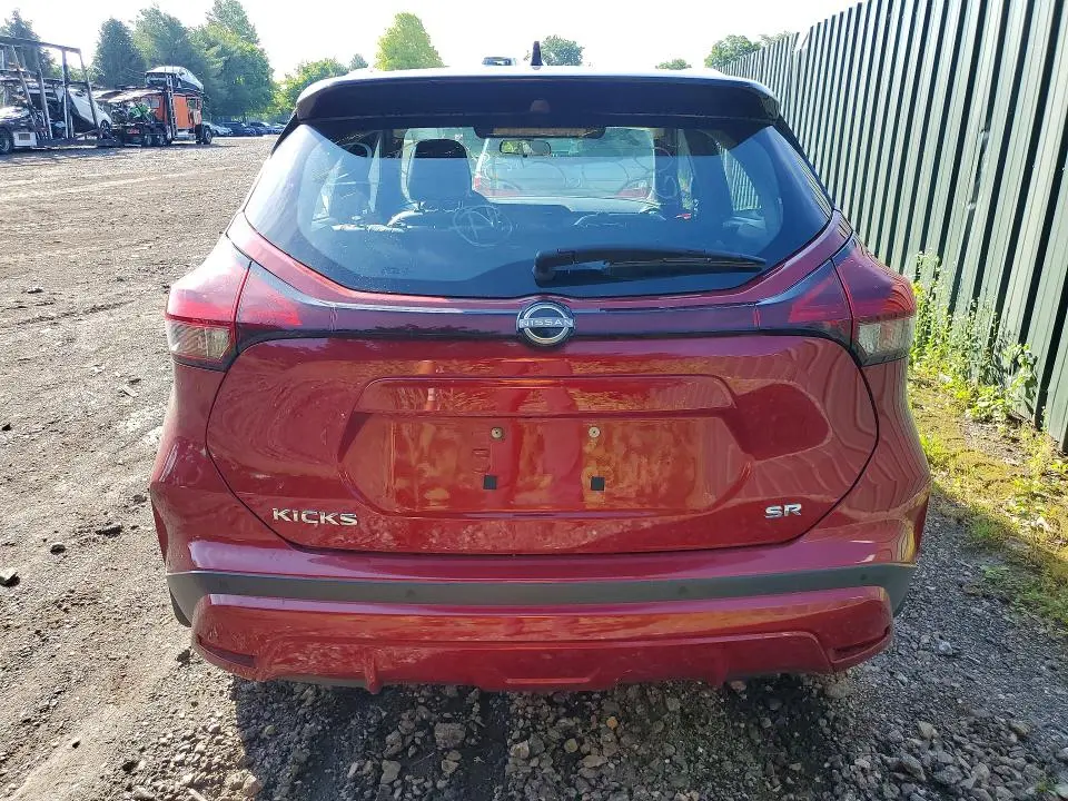 2023 NISSAN KICKS SR  