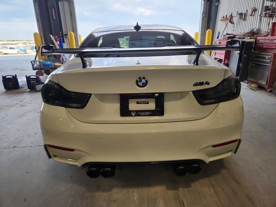 2016 BMW M4   