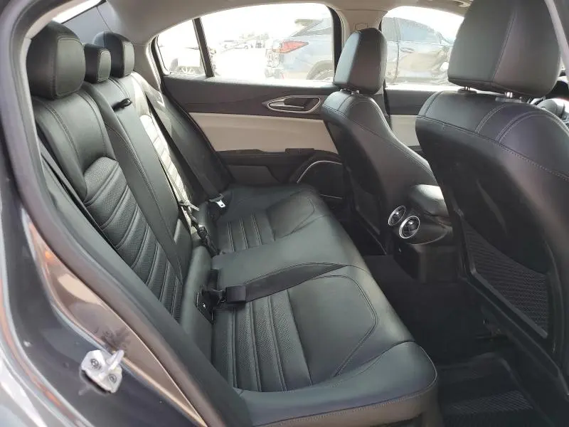 2019 ALFA ROMEO GIULIA TI  