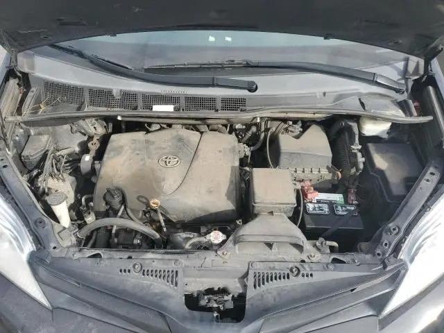 2020 TOYOTA SIENNA L  