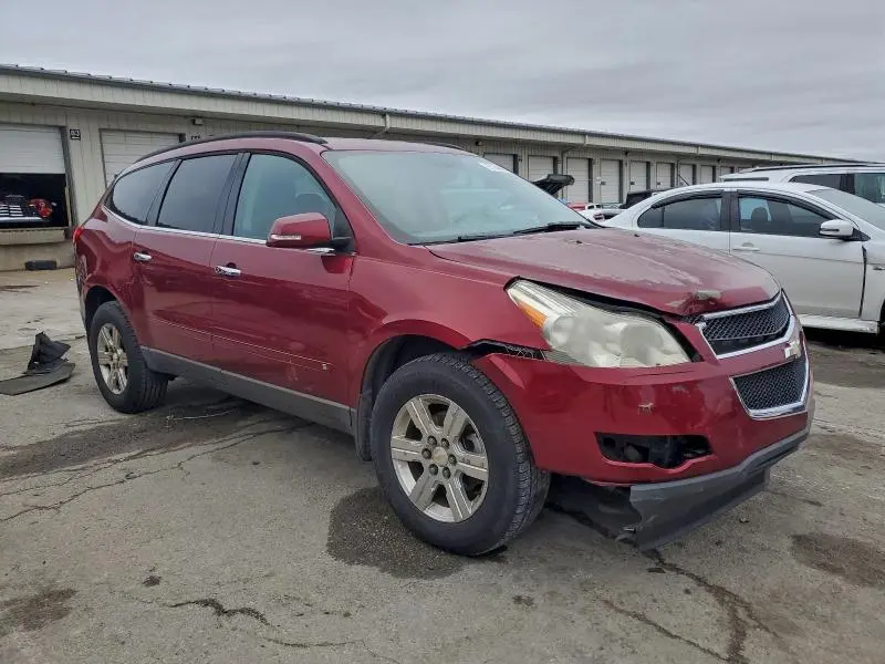 2010 CHEVROLET TRAVERSE LT  