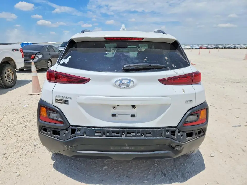 2021 HYUNDAI KONA SEL PLUS  