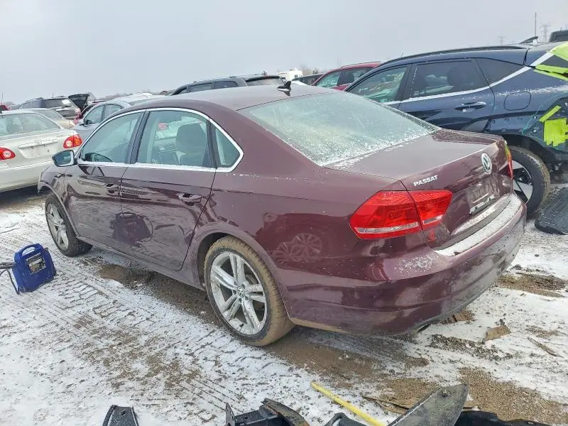 2013 VOLKSWAGEN PASSAT SE  
