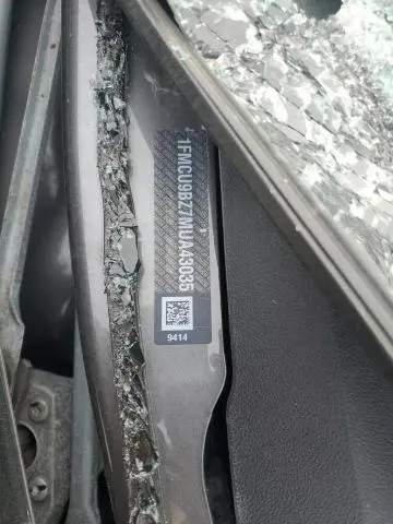 2021 FORD ESCAPE SE  