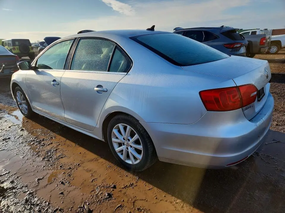 2014 VOLKSWAGEN JETTA SE  