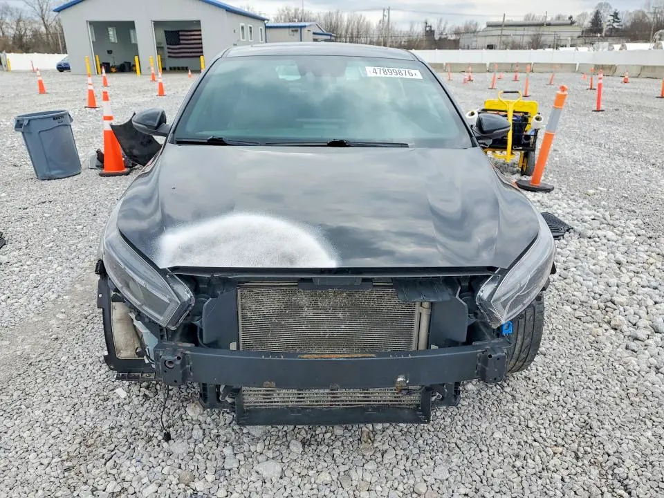 2023 KIA FORTE GT  