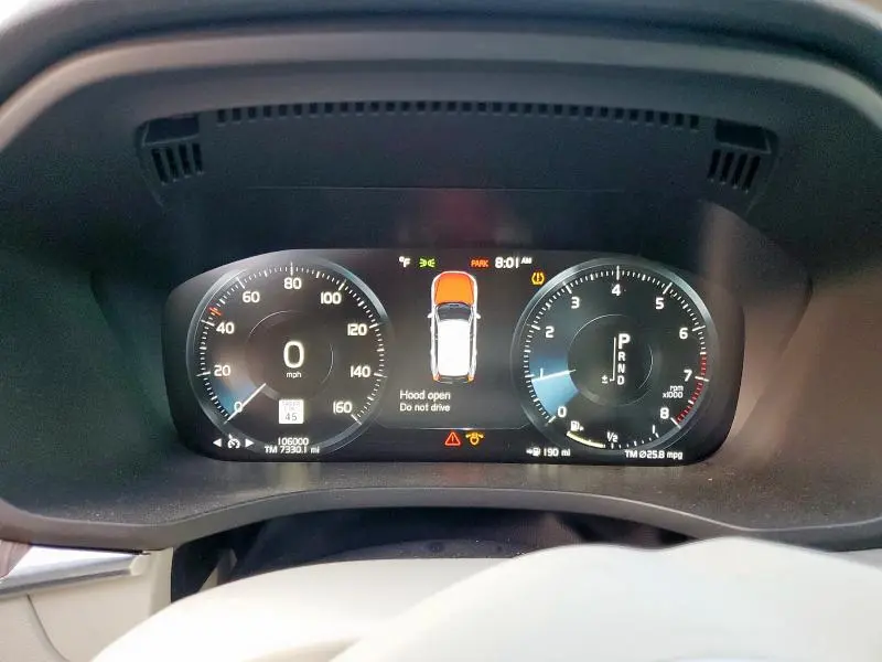 2021 VOLVO XC60 T5 MOMENTUM  