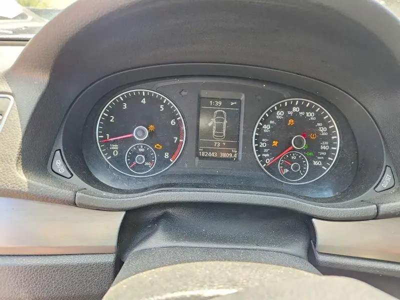 2014 VOLKSWAGEN PASSAT SE  