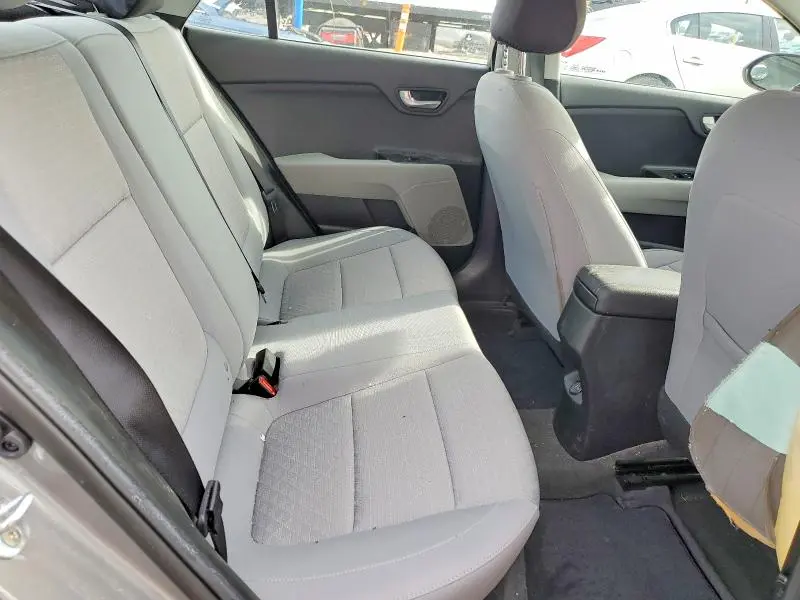 2022 KIA RIO LX  