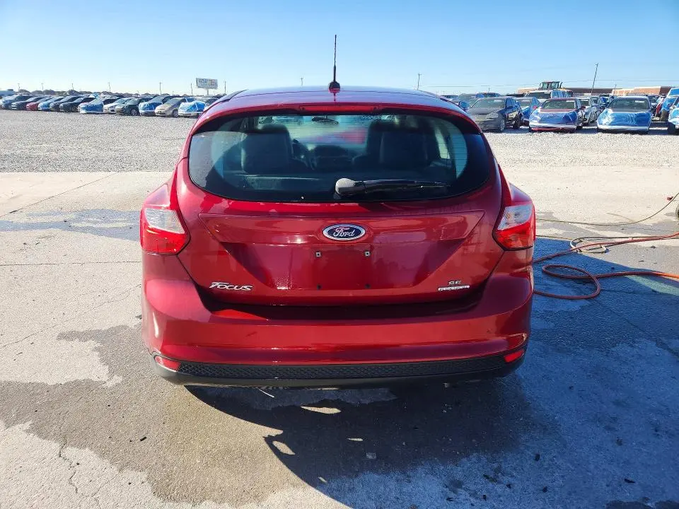 2014 FORD FOCUS SE  