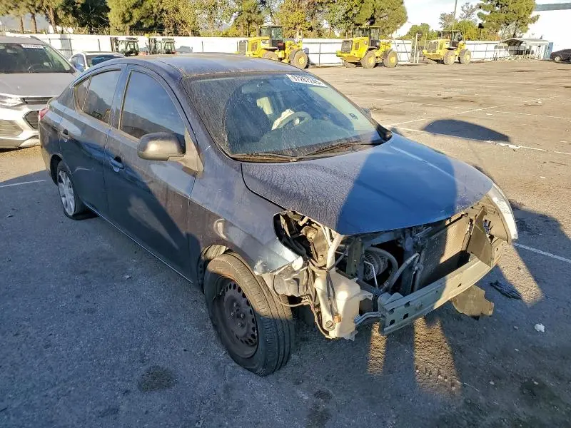 2015 NISSAN VERSA S  