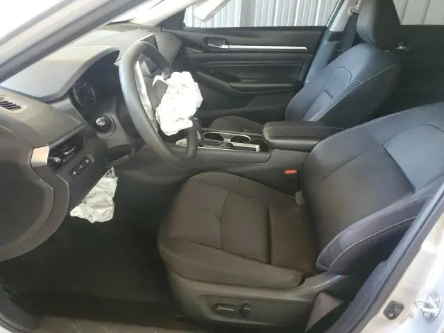 2021 NISSAN ALTIMA SV  
