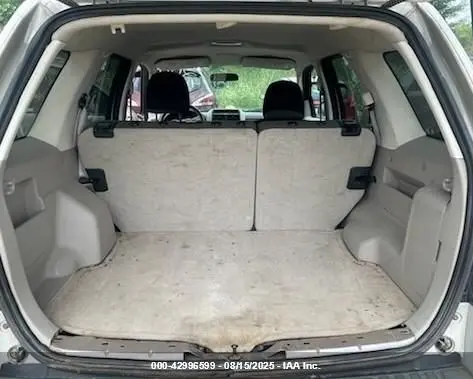 2011 FORD ESCAPE XLS