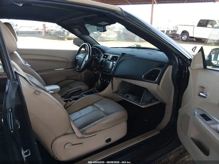 2011 CHRYSLER 200 LIMITED