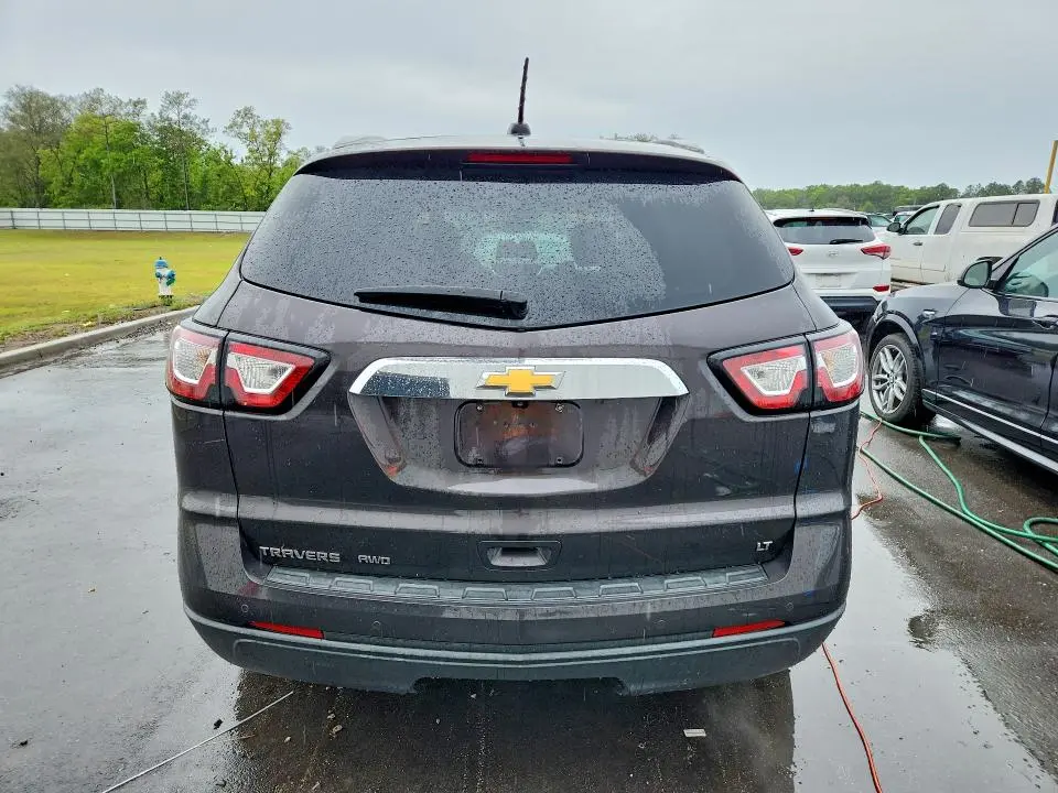 2017 CHEVROLET TRAVERSE LT  