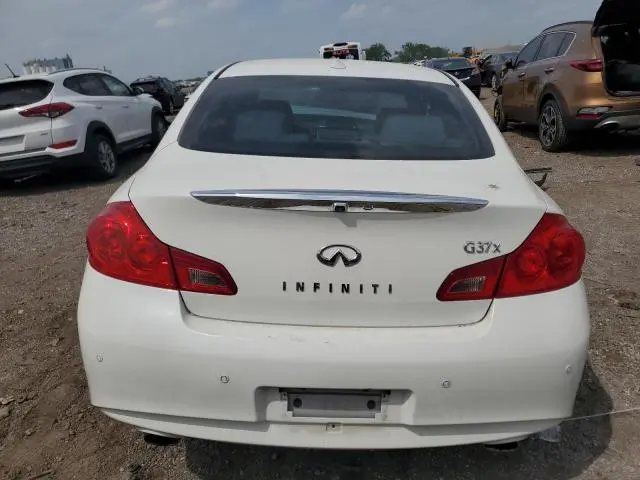2011 INFINITI G37   