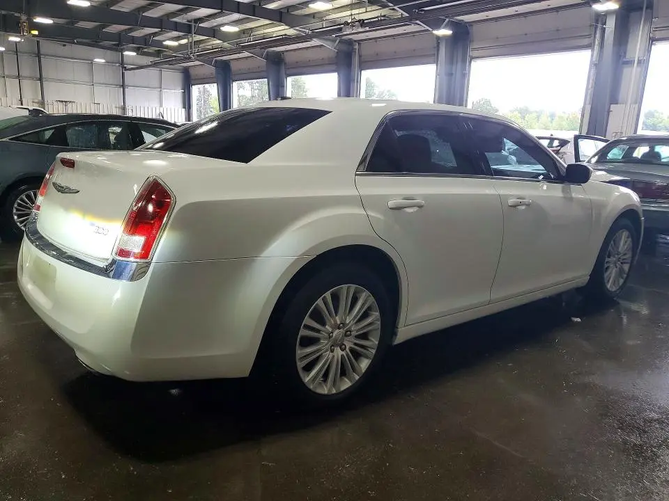 2014 CHRYSLER 300   