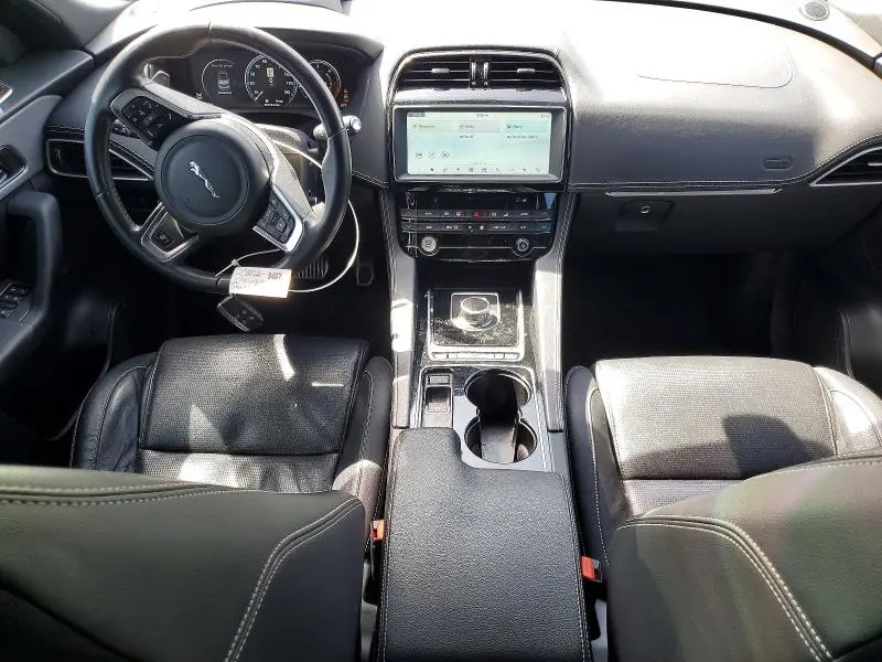 2017 JAGUAR F-PACE R - SPORT  