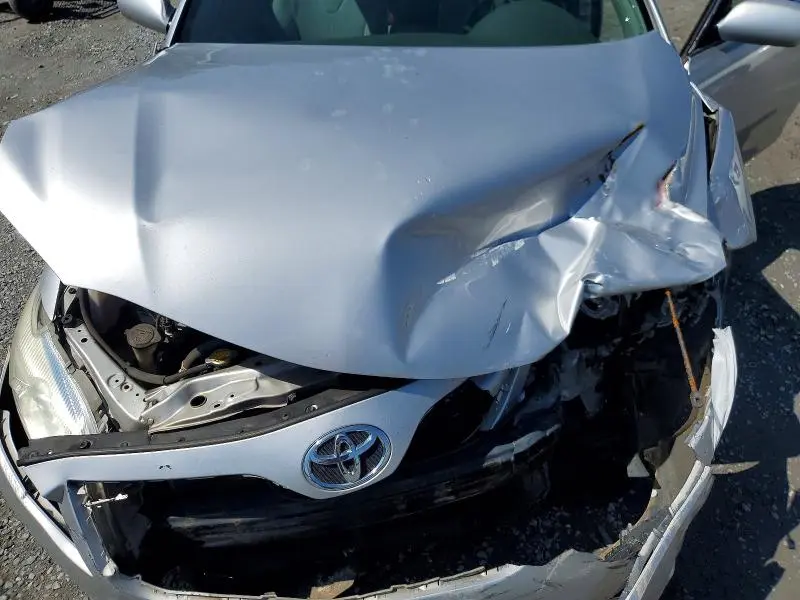 2011 TOYOTA CAMRY LE  