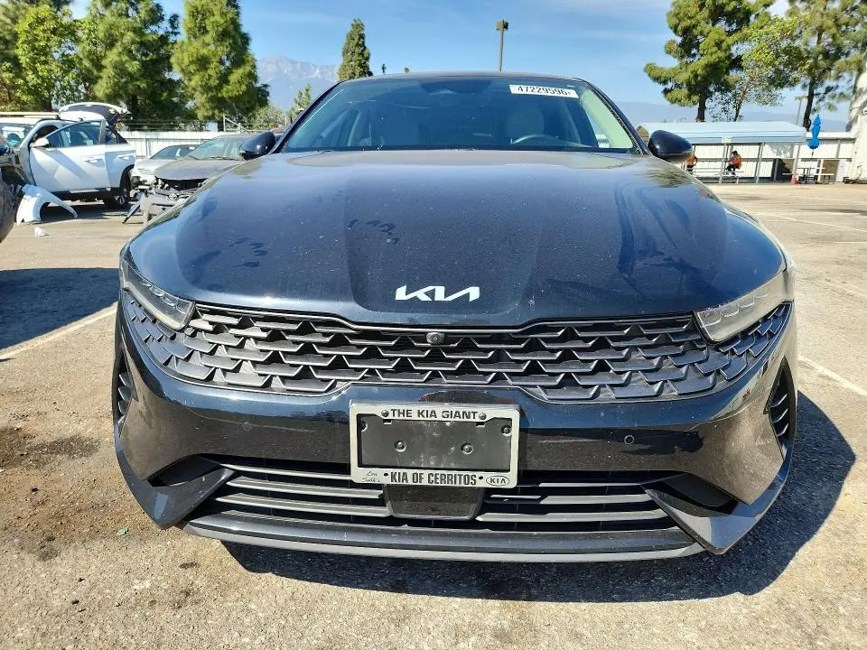 2022 KIA K5 EX  