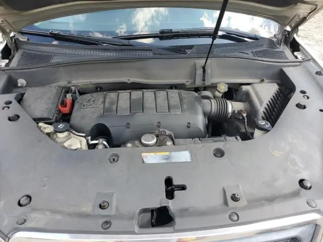2013 GMC ACADIA SLE  