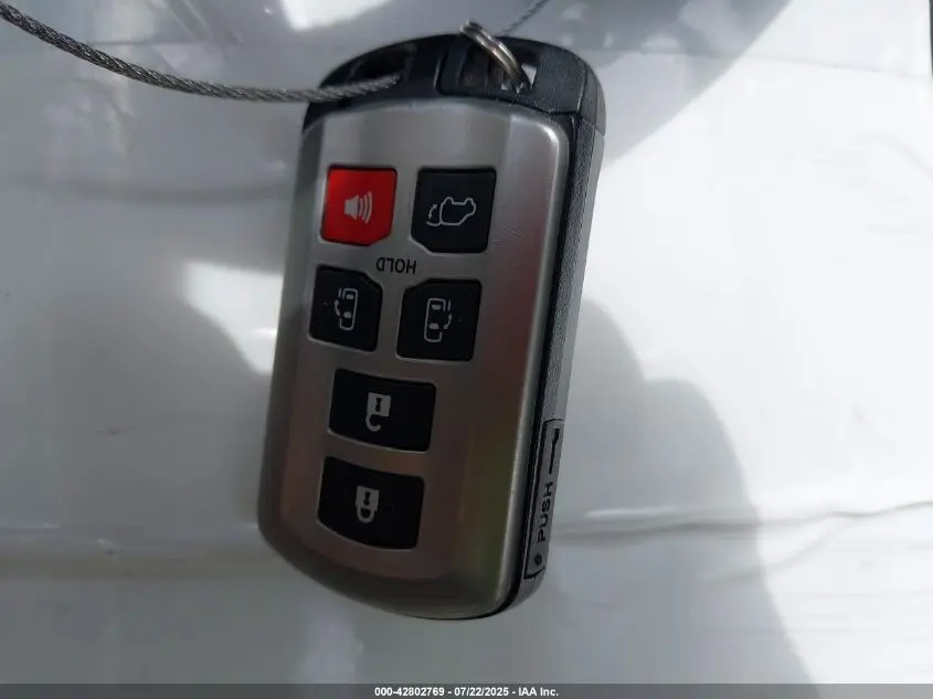 2020 TOYOTA SIENNA XLE PREMIUM