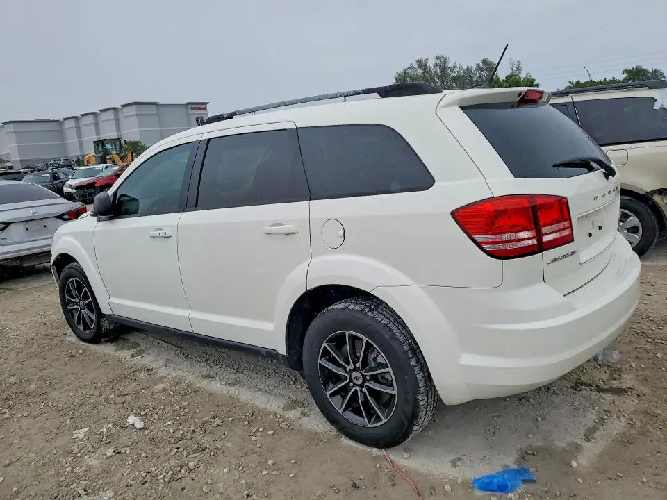 2018 DODGE JOURNEY SE  