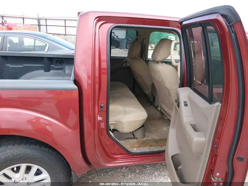 2017 NISSAN FRONTIER SV
