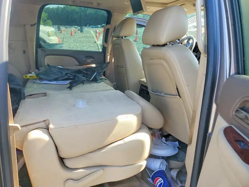 2013 GMC YUKON XL K1500 SLT  