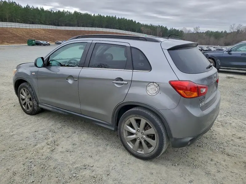 2013 MITSUBISHI OUTLANDER SPORT LE  