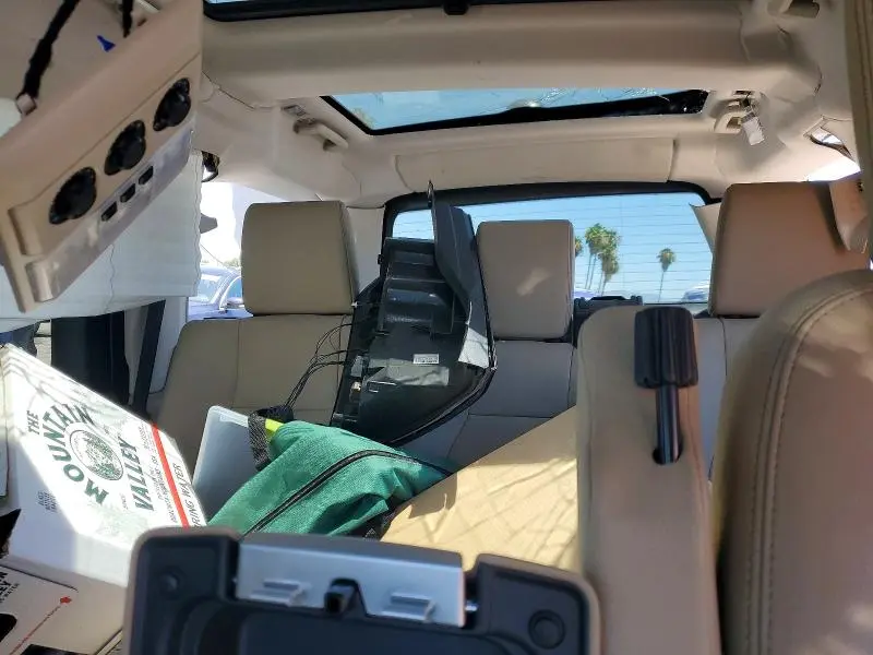 2016 LAND ROVER LR4 HSE  
