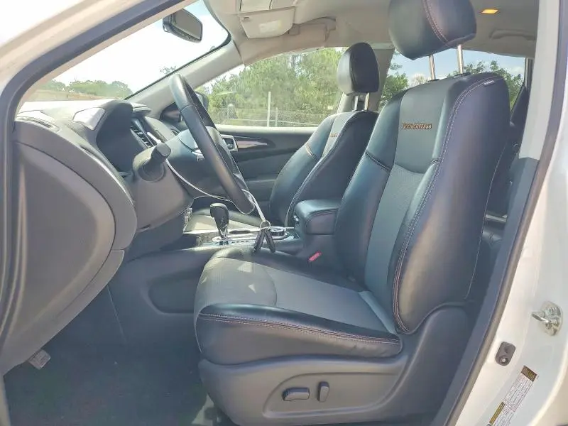 2020 NISSAN PATHFINDER SV  
