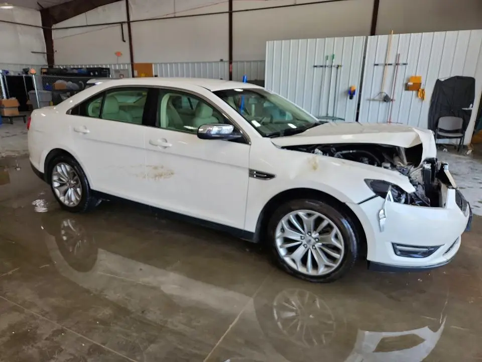 2015 FORD TAURUS LIMITED  