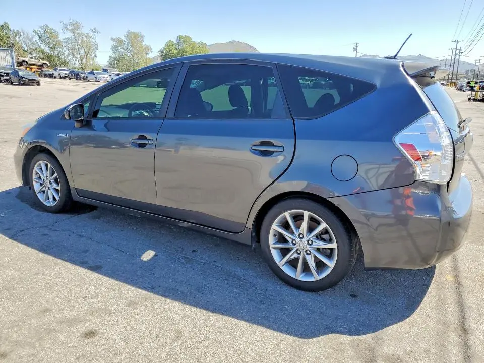2014 TOYOTA PRIUS V FIVE  