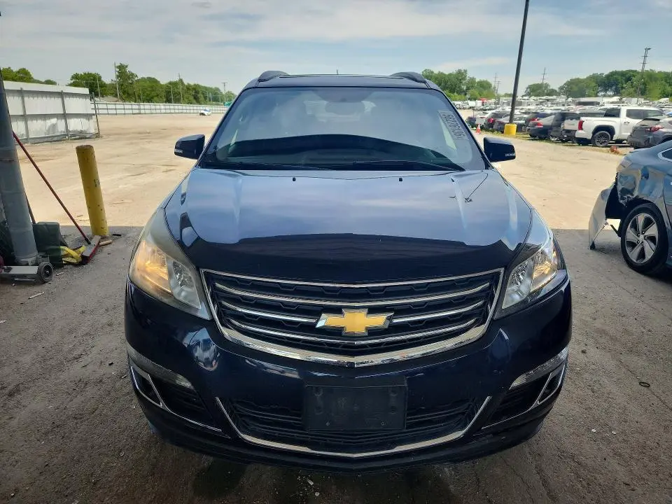 2015 CHEVROLET TRAVERSE LT  